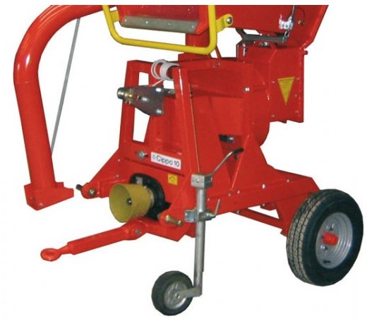 Broyeur CARAVAGGI  cippo 10 3 points  pour tracteur