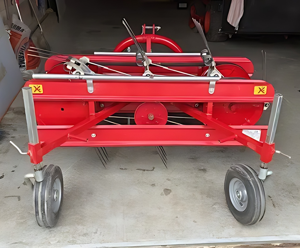 Rateau faneur T16 MOR 9x2 peignes avec râteau à andains 150cm